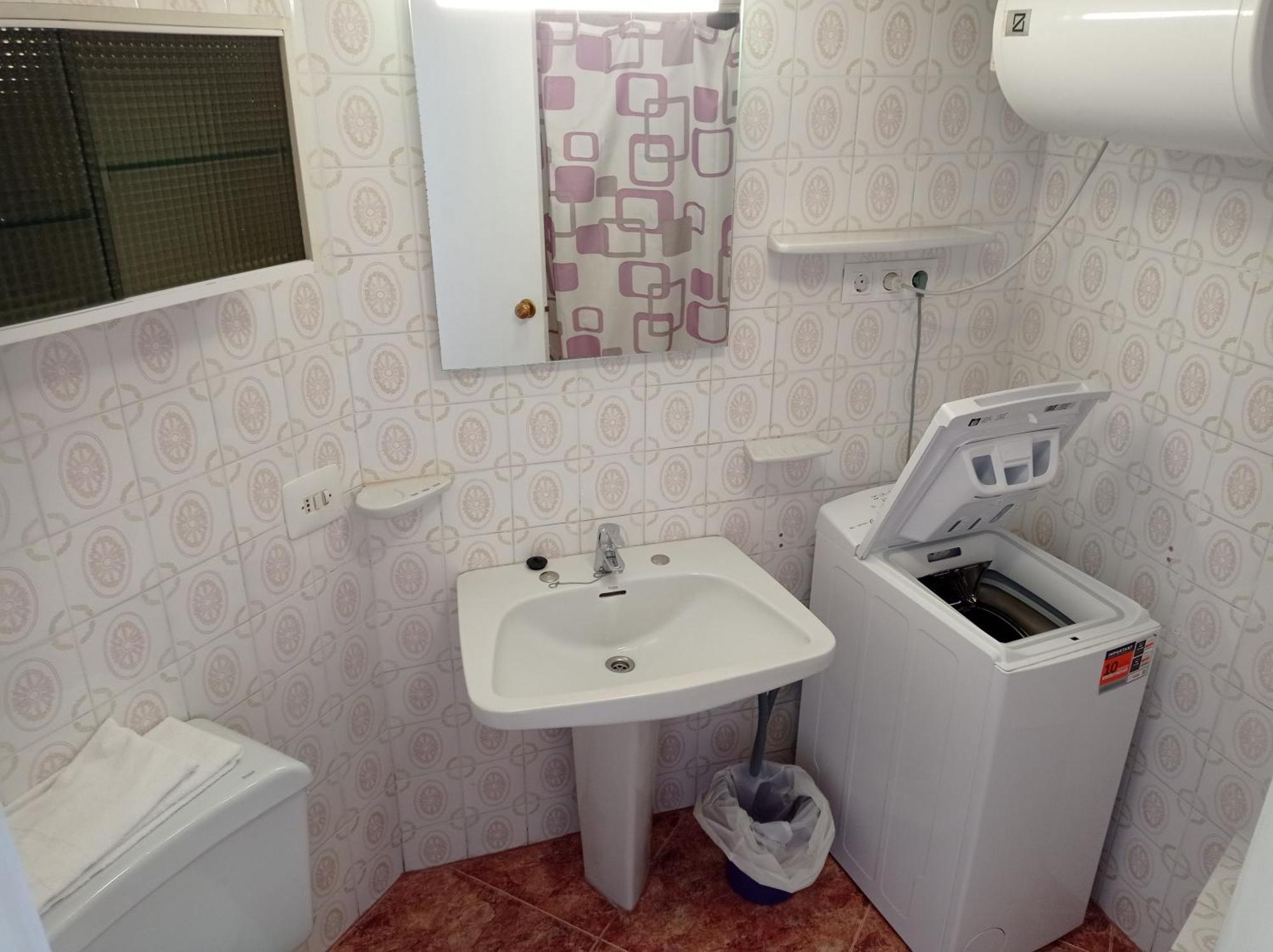 Apartamentos Bonaire 1ª Linea Wifi Solo Familias Serviplaya Gandía Rum bild